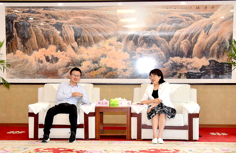 会见.jpg 会见.jpg