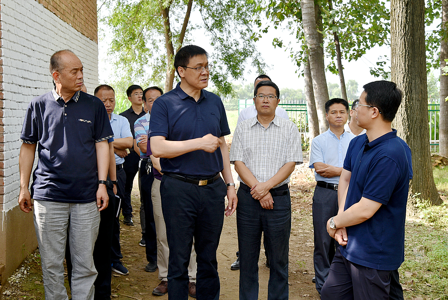 李九红2.jpg 李九红2.jpg