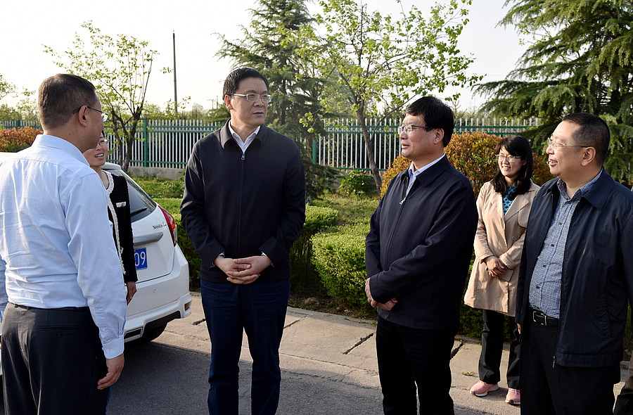 DSC_0408.JPG DSC_0408.JPG