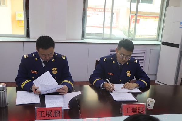 1576739751617098627.jpg 02.jpg