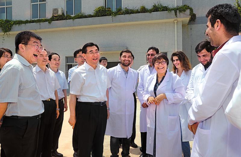 胡和平.jpg 胡和平.jpg